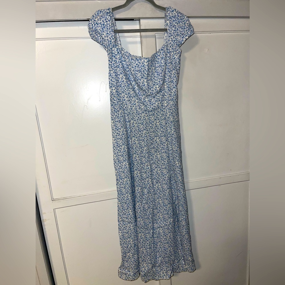 Super chic Reformation midi floral dress. Size 8. Never worn before with tags.
